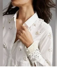 Load image into Gallery viewer, BLINGY WHITE BLOUSE
